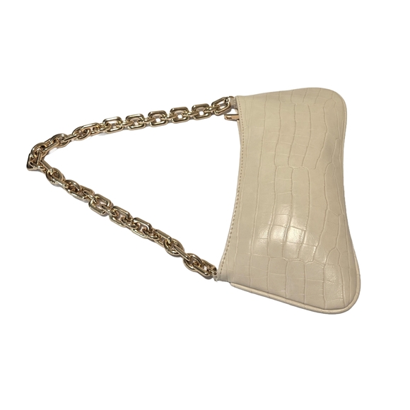 Zara Cream and Gold Clutch with Elegant Detailing - Picture 2 of 11